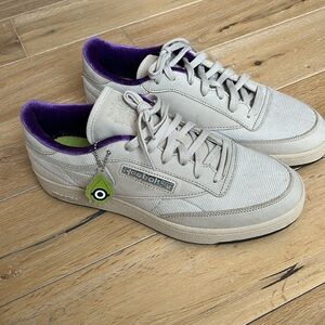 Reebok Illumination's Minions X Club C 85 'Vicious 6’